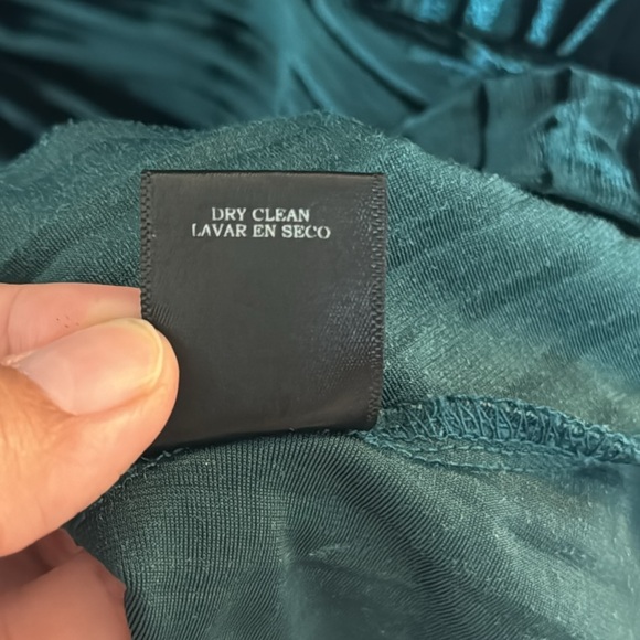 Nicole Miller Gigi Velvet Emerald Long Sleeve Dress SZ 6 RN 107608 - Picture 9 of 9